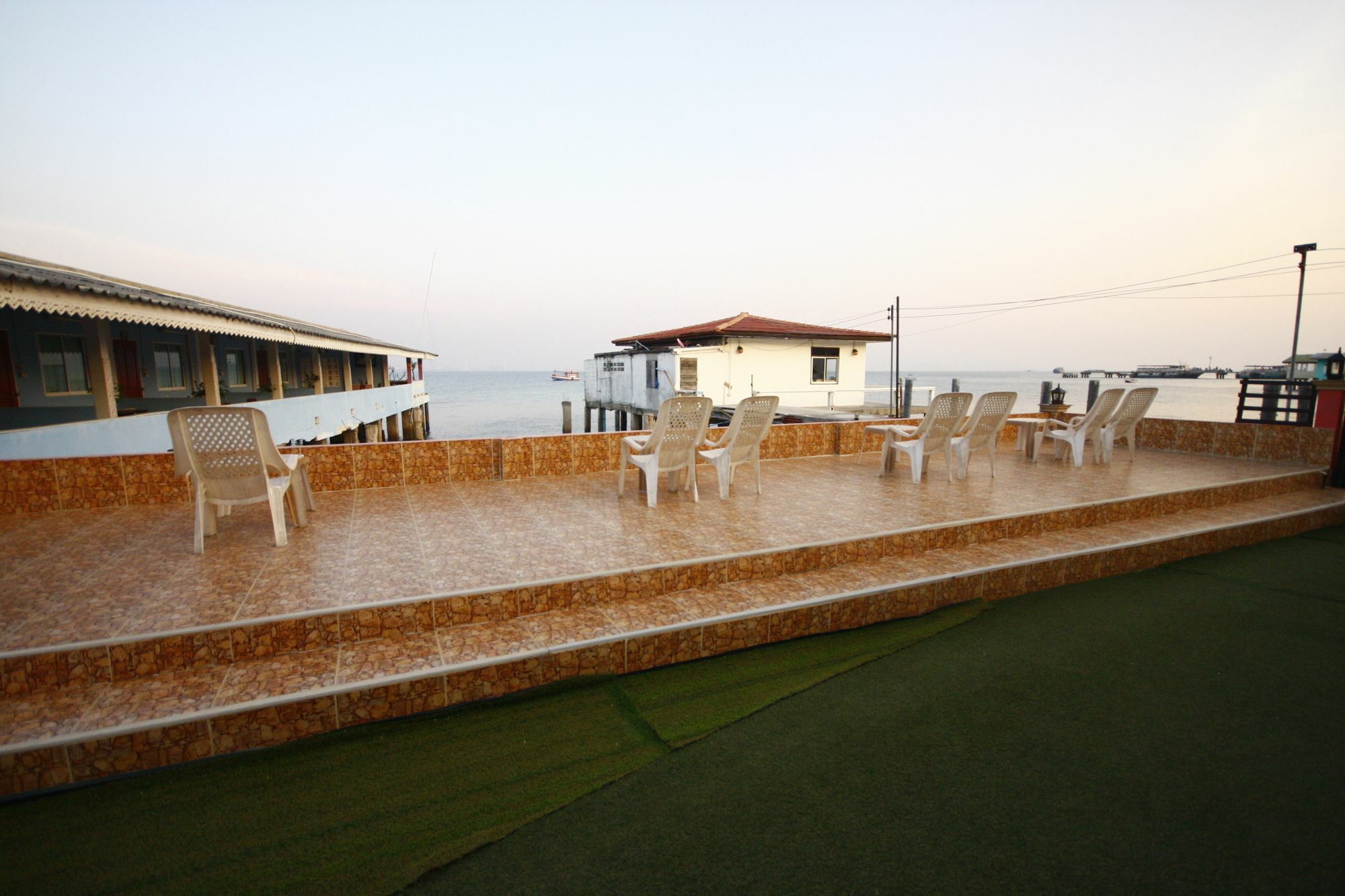 Koh Larn Sea Side Resort Eksteriør bilde